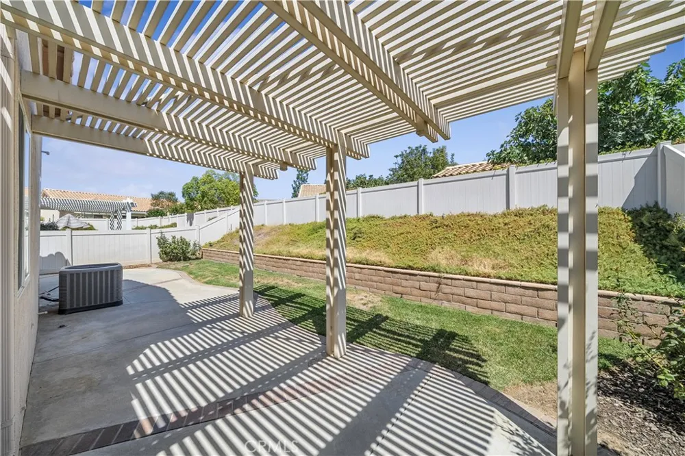 4929 Silverado Banning, CA 92220