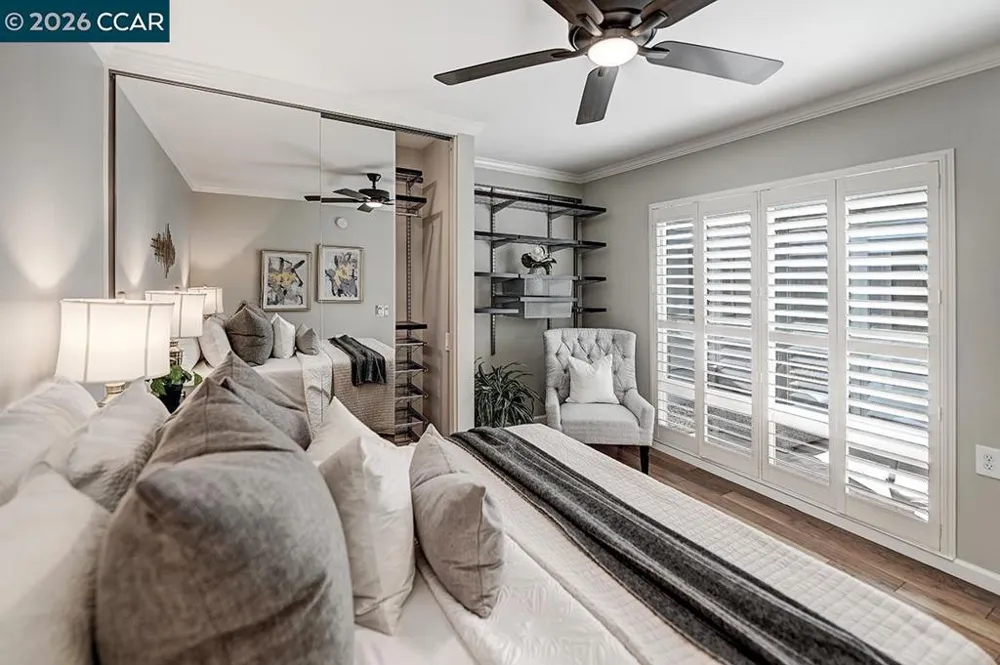 2301 Tice Creek Dr #5 Walnut Creek, CA 94595