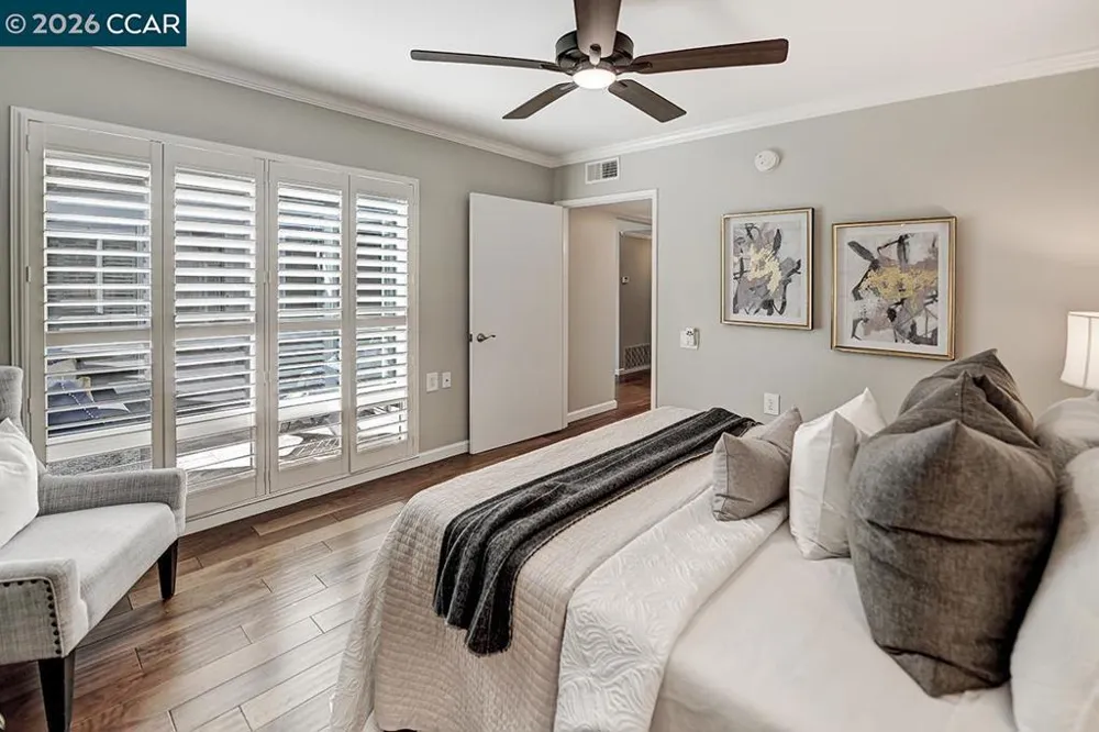 2301 Tice Creek Dr #5 Walnut Creek, CA 94595