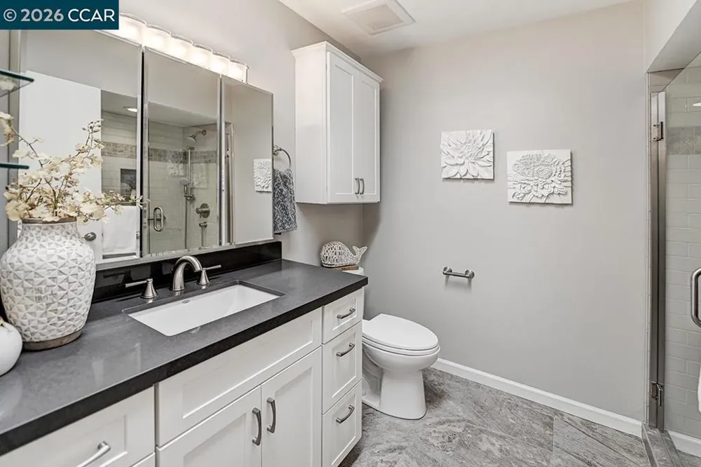 2301 Tice Creek Dr #5 Walnut Creek, CA 94595