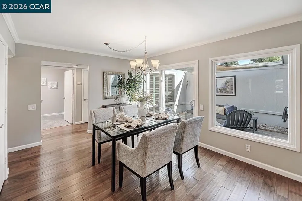 2301 Tice Creek Dr #5 Walnut Creek, CA 94595