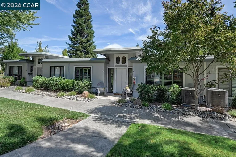 2301 Tice Creek Dr #5 Walnut Creek, CA 94595