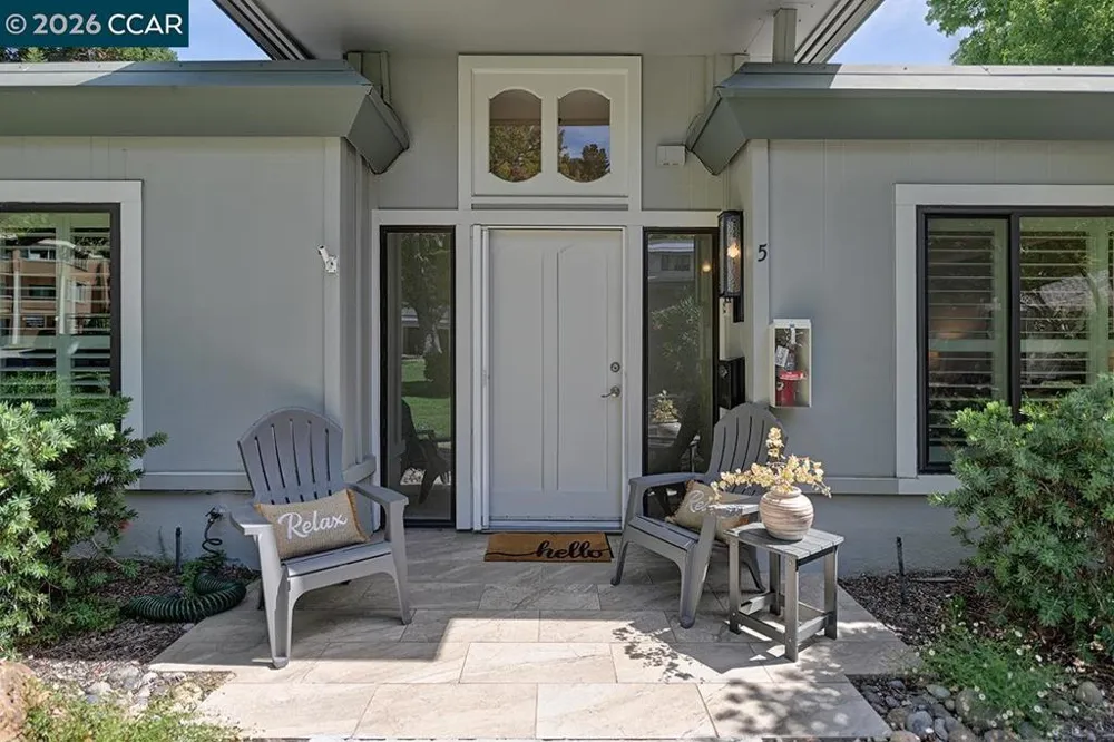 2301 Tice Creek Dr #5 Walnut Creek, CA 94595