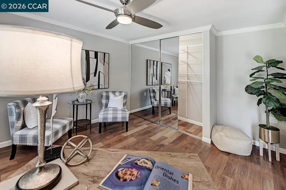 2301 Tice Creek Dr #5 Walnut Creek, CA 94595