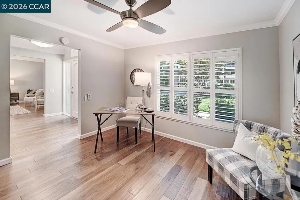 2301 Tice Creek Dr #5 Walnut Creek, CA 94595