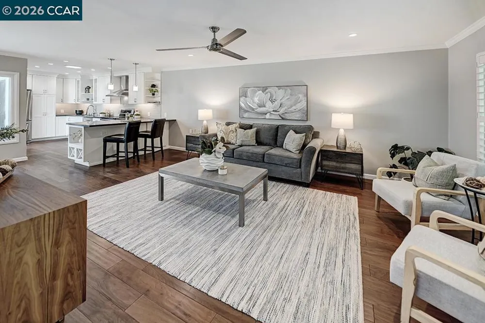2301 Tice Creek Dr #5 Walnut Creek, CA 94595