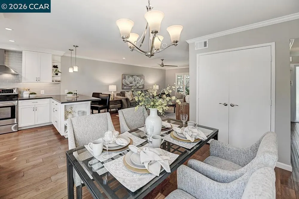 2301 Tice Creek Dr #5 Walnut Creek, CA 94595