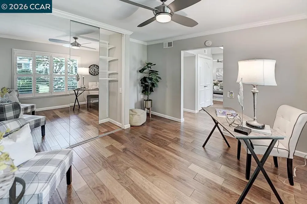 2301 Tice Creek Dr #5 Walnut Creek, CA 94595