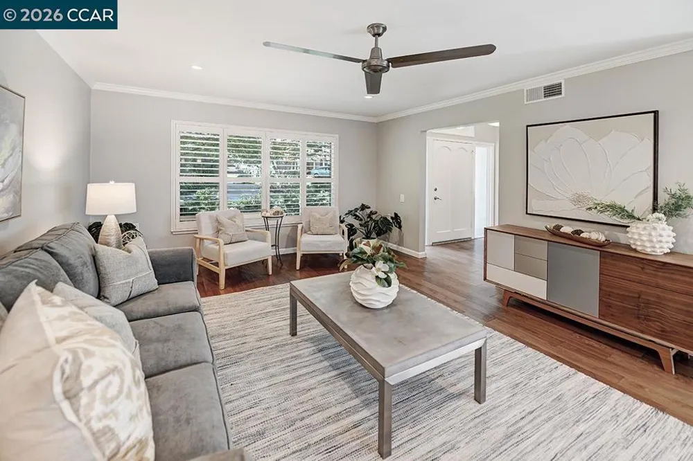 2301 Tice Creek Dr #5 Walnut Creek, CA 94595
