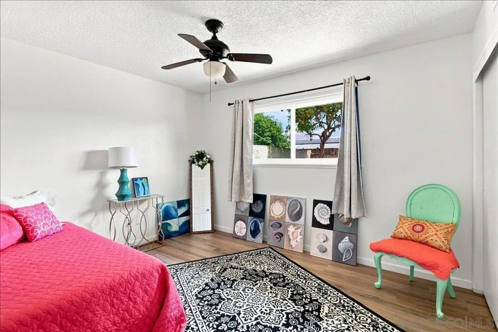1325 5th St Imperial Beach, CA 91932