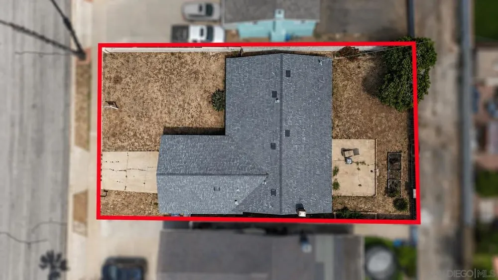 1325 5th St Imperial Beach, CA 91932
