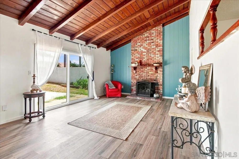 1325 5th St Imperial Beach, CA 91932