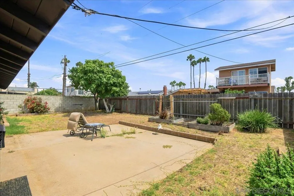 1325 5th St Imperial Beach, CA 91932