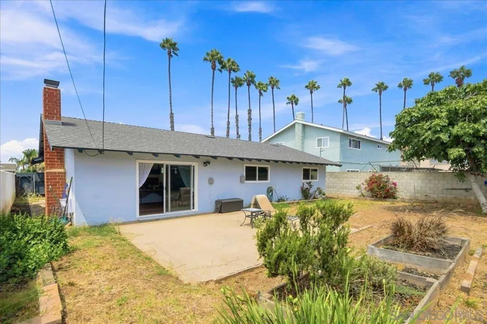 1325 5th St Imperial Beach, CA 91932