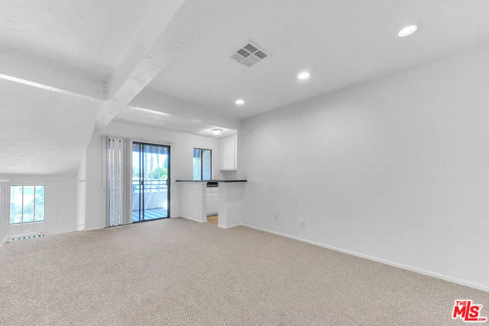 4311 Colfax Avenue #215 Studio City, CA 91604