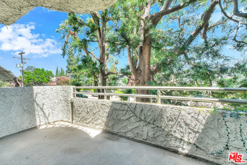 4311 Colfax Avenue #215 Studio City, CA 91604