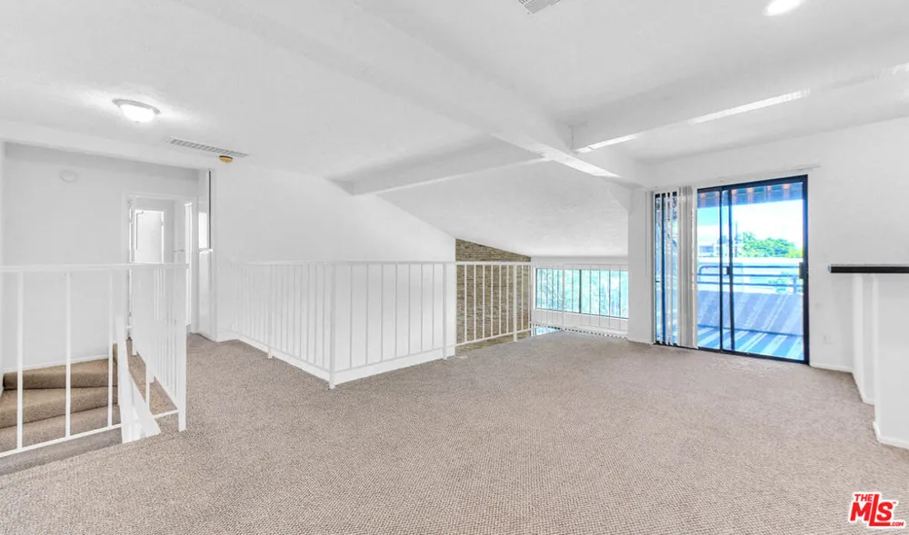 4311 Colfax Avenue #215 Studio City, CA 91604