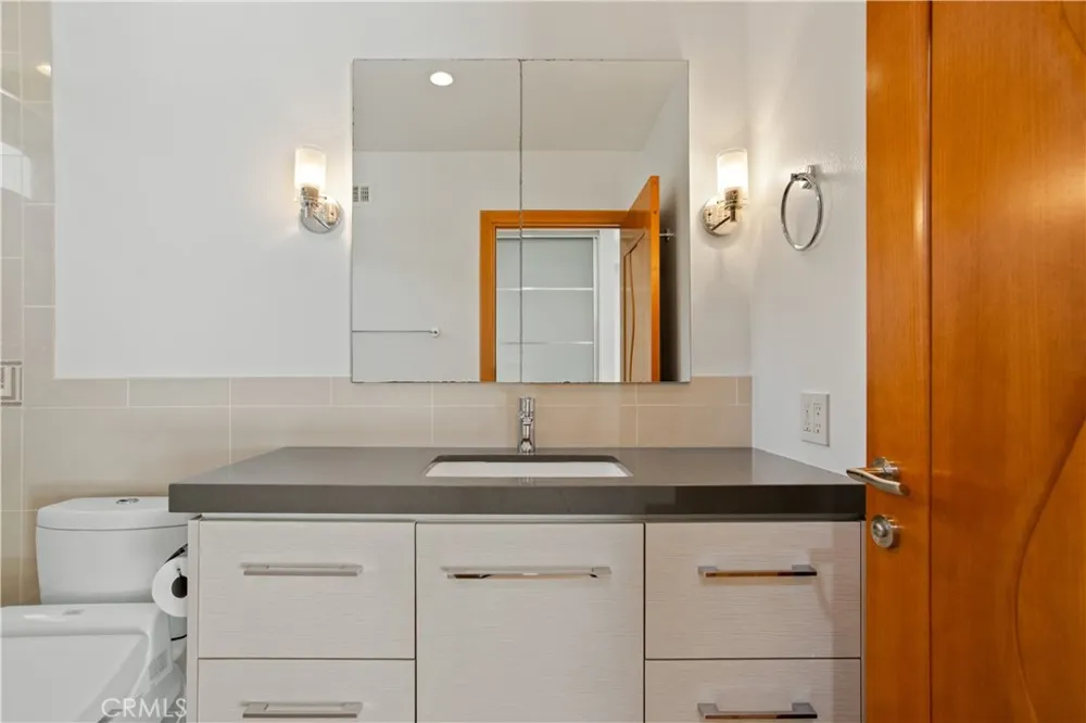27301 Via Avila Mission Viejo, CA 92691