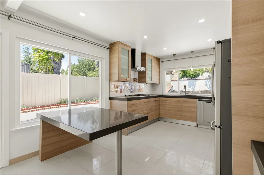 27301 Via Avila Mission Viejo, CA 92691