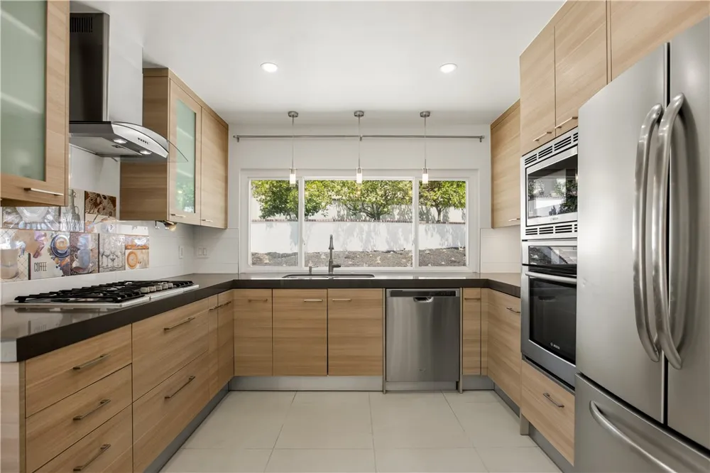 27301 Via Avila Mission Viejo, CA 92691