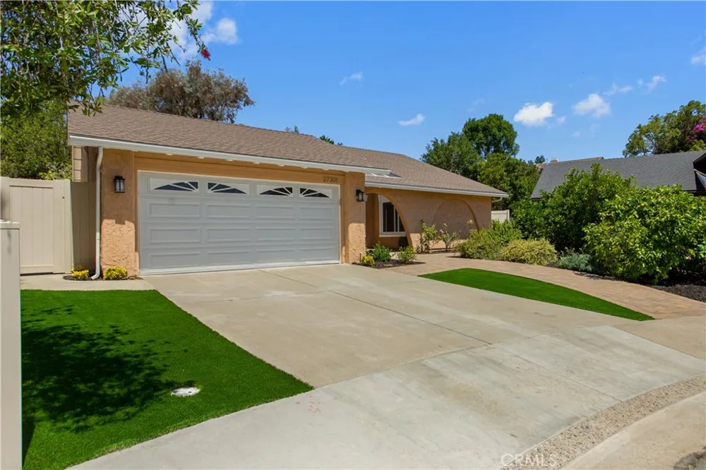 27301 Via Avila Mission Viejo, CA 92691