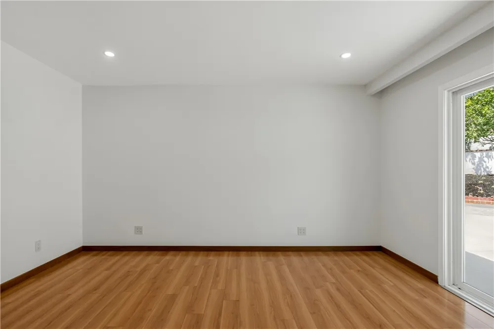 27301 Via Avila Mission Viejo, CA 92691