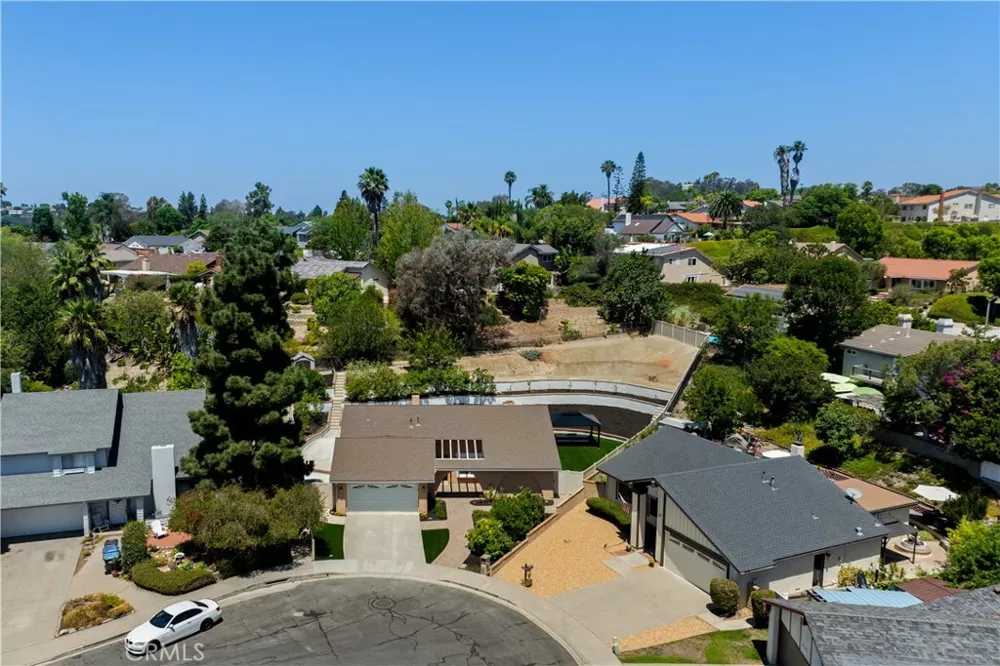 27301 Via Avila Mission Viejo, CA 92691