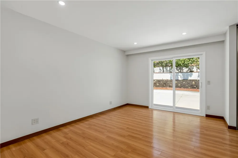 27301 Via Avila Mission Viejo, CA 92691