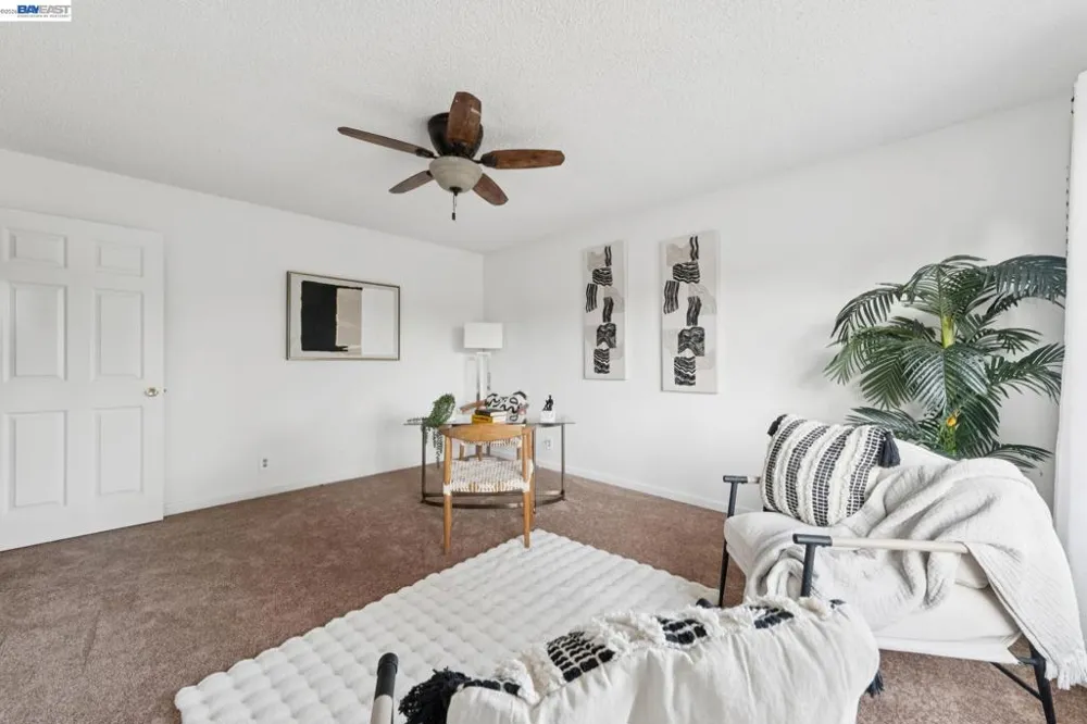 33136 Arizona Union City, CA 94587