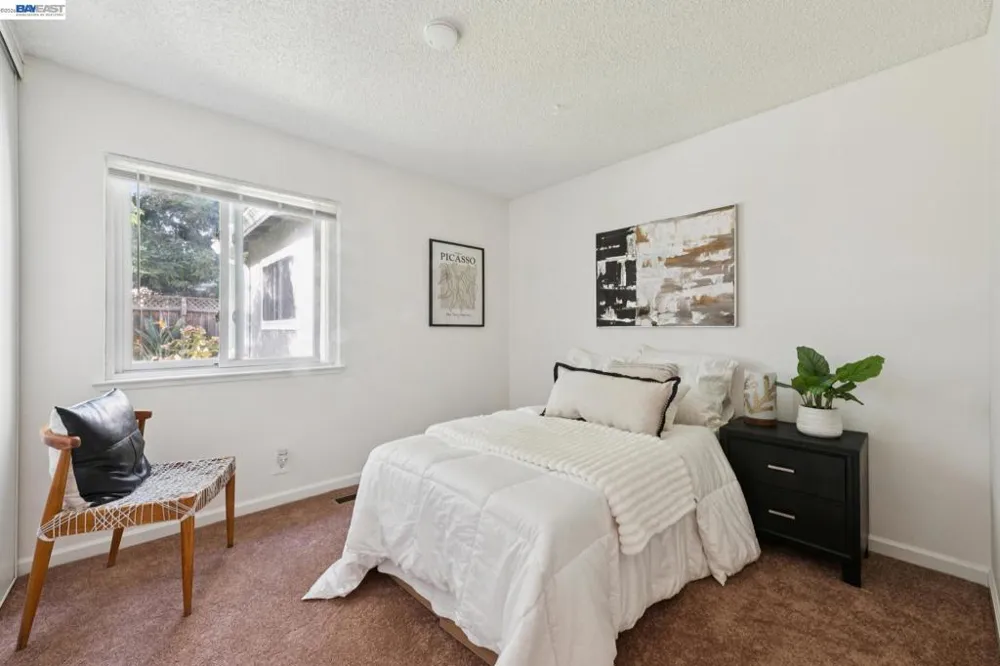 33136 Arizona Union City, CA 94587