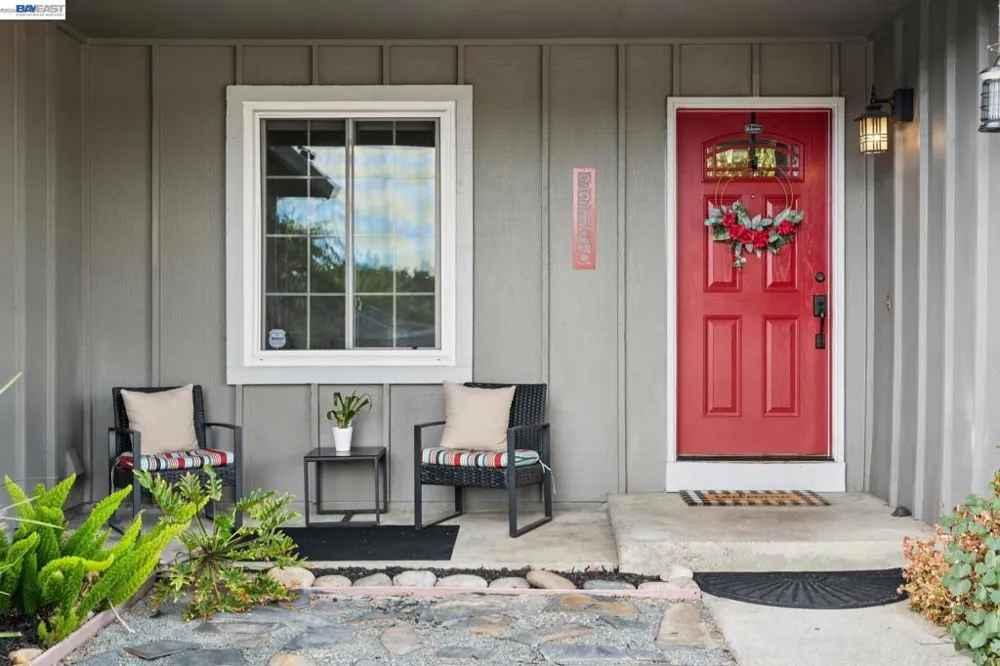 33136 Arizona Union City, CA 94587