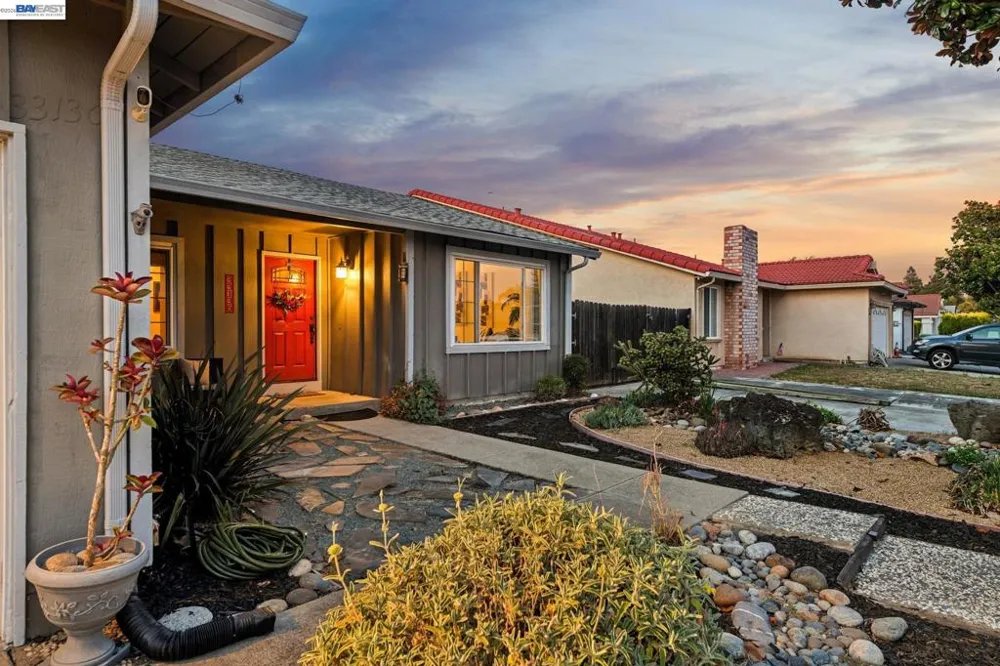 33136 Arizona Union City, CA 94587