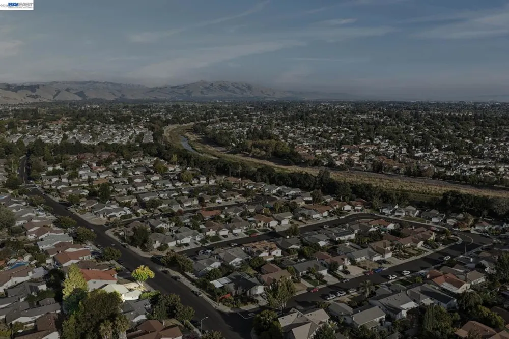 33136 Arizona Union City, CA 94587