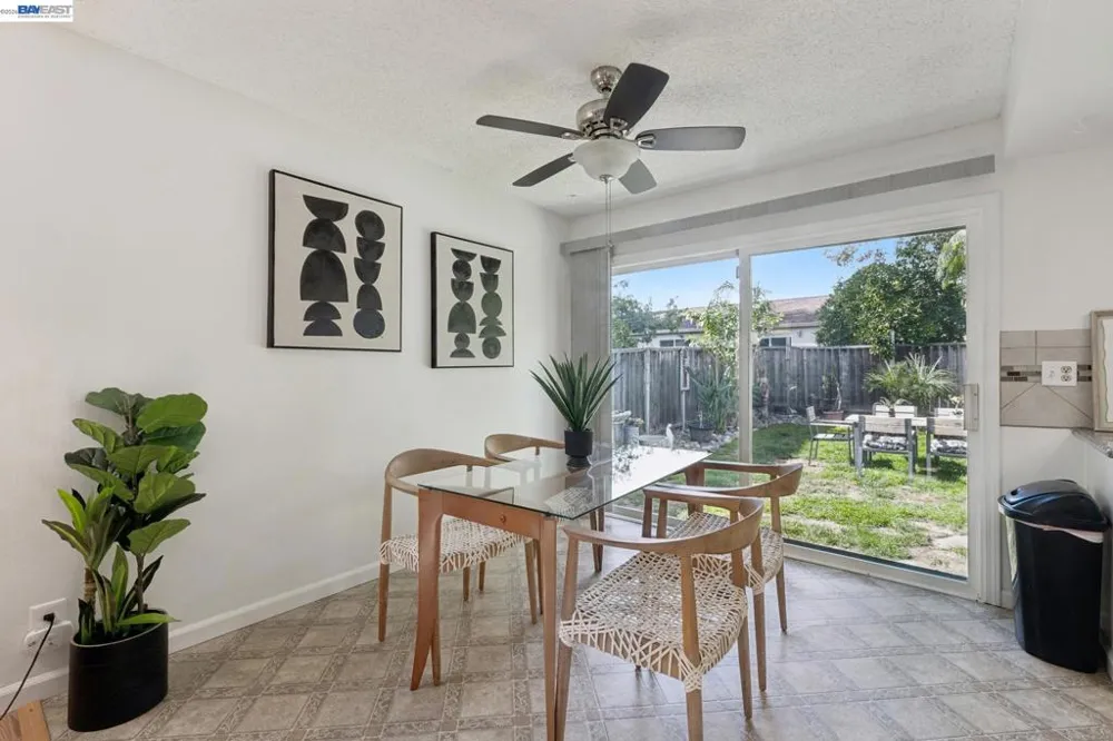 33136 Arizona Union City, CA 94587