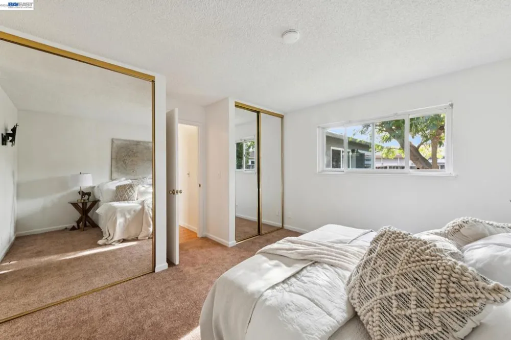 33136 Arizona Union City, CA 94587