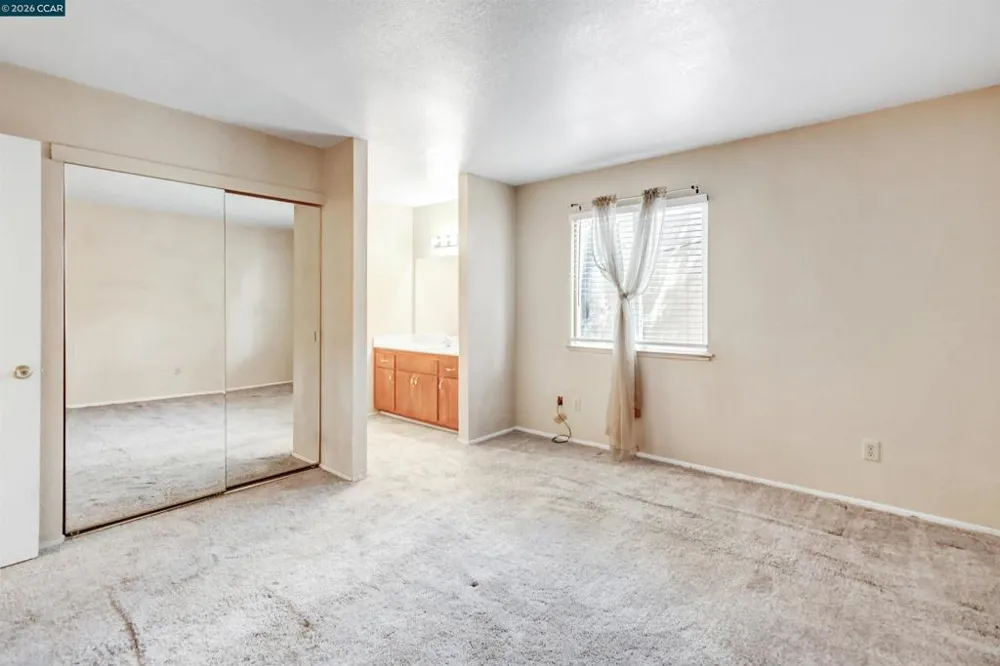 209 Cedar Rock Cir Sacramento, CA 95823