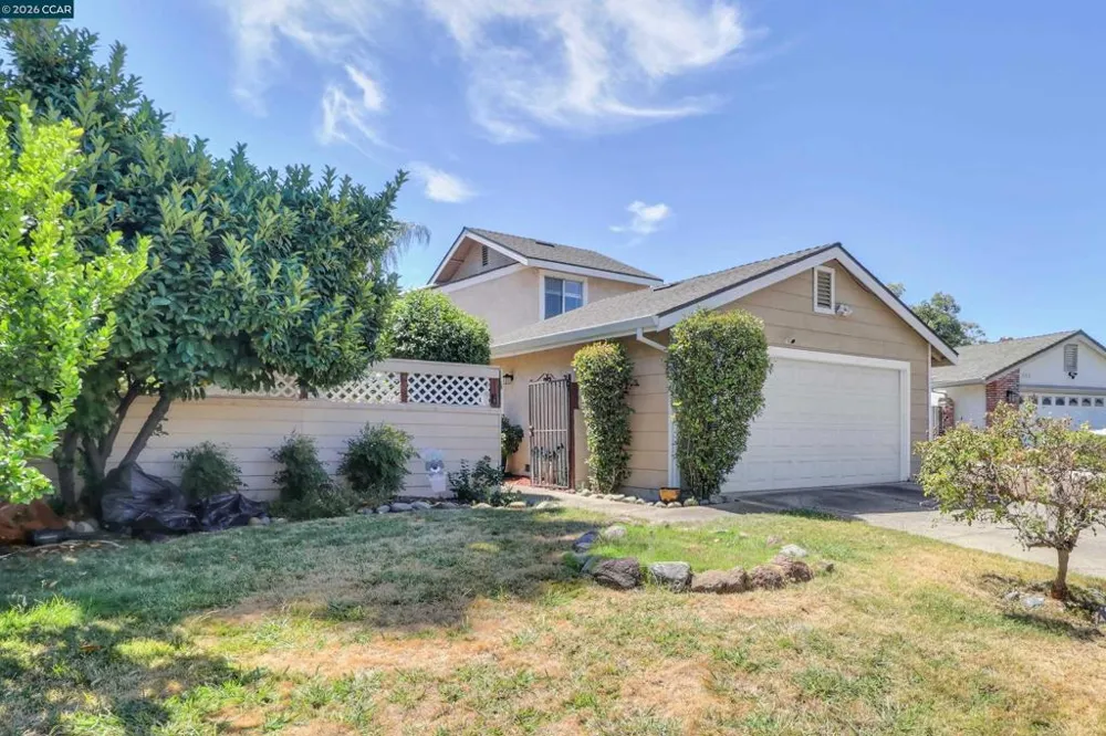 209 Cedar Rock Cir Sacramento, CA 95823