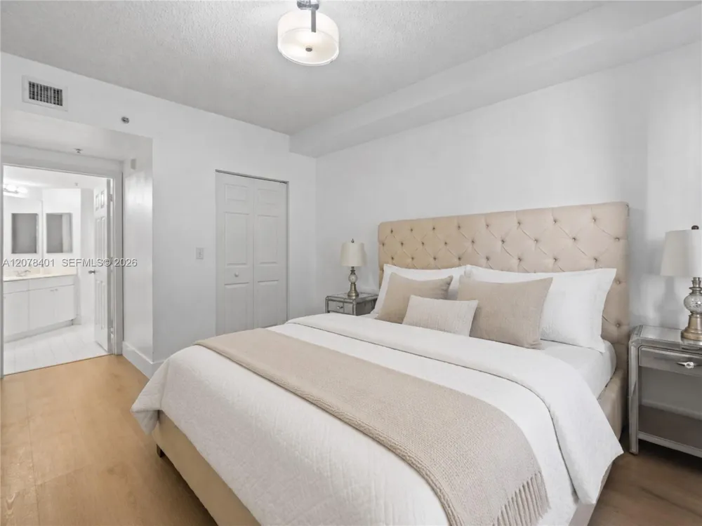 17145 Bay Rd #4311 Sunny Isles Beach, FL 33160