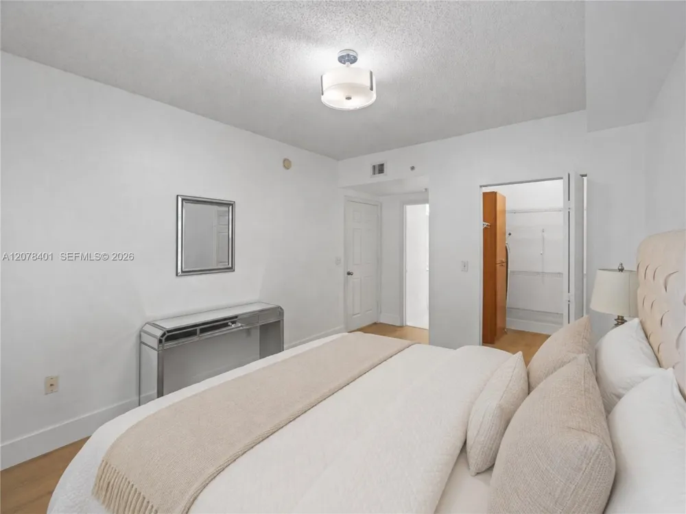 17145 Bay Rd #4311 Sunny Isles Beach, FL 33160