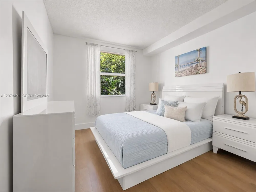 17145 Bay Rd #4311 Sunny Isles Beach, FL 33160