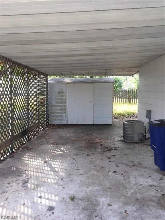 1114 Vineyard Place Lehigh Acres, FL 33936