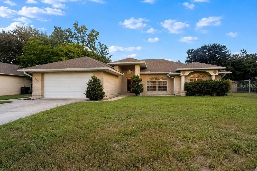 2007 N PARKTON DRIVE Deltona, FL 32725