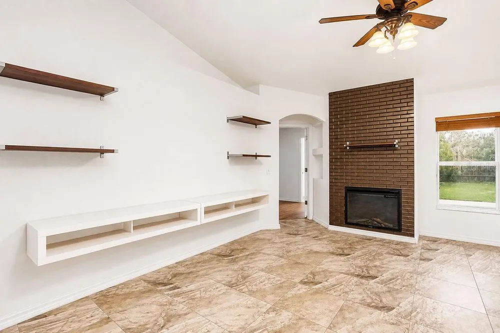 2007 N PARKTON DRIVE Deltona, FL 32725