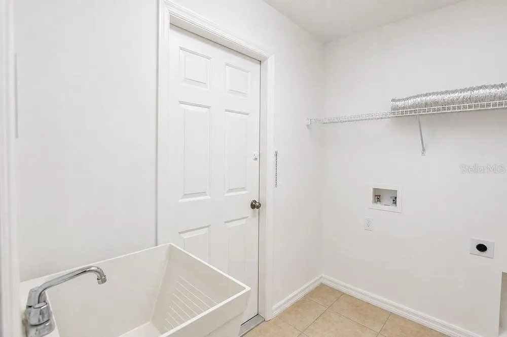 2007 N PARKTON DRIVE Deltona, FL 32725