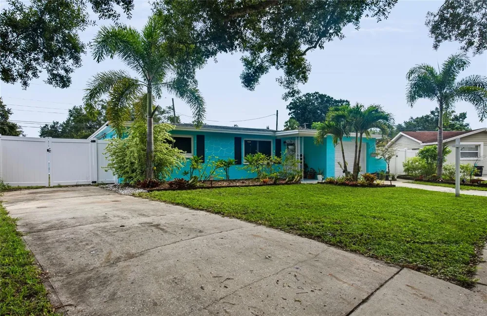 9029 LEISURE LANE Largo, FL 33773