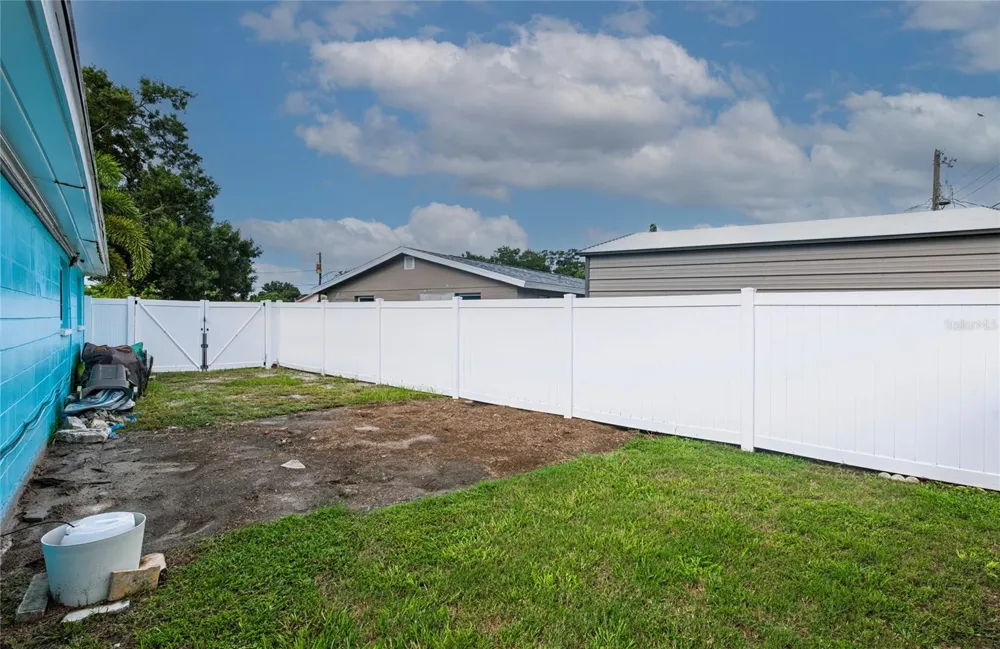 9029 LEISURE LANE Largo, FL 33773