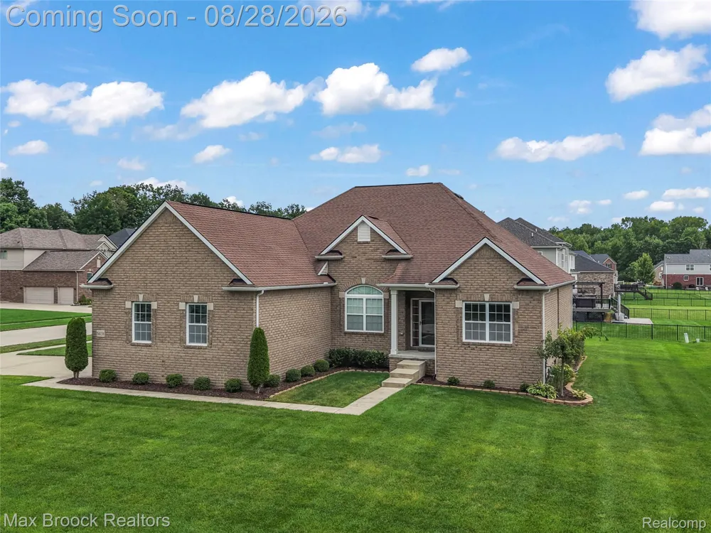 54158 Mar Lake Drive Chesterfield Township, MI 48051