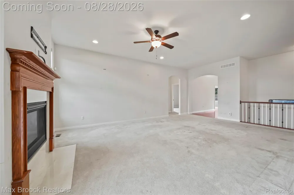 54158 Mar Lake Drive Chesterfield Township, MI 48051
