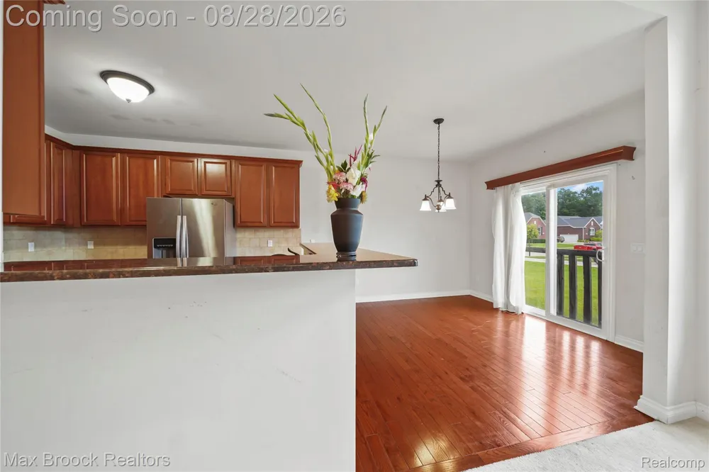 54158 Mar Lake Drive Chesterfield Township, MI 48051