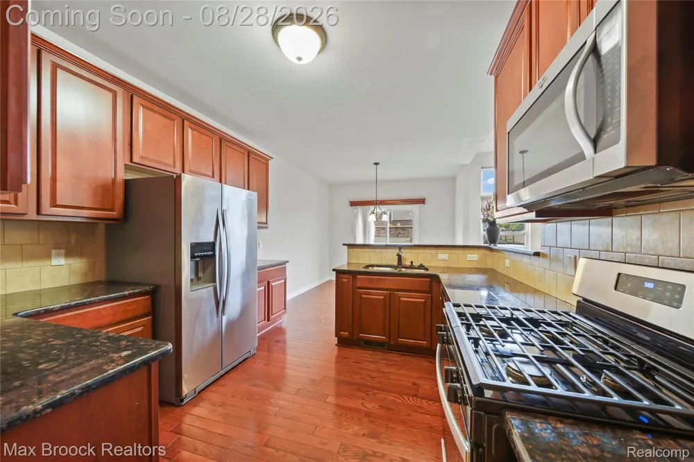 54158 Mar Lake Drive Chesterfield Township, MI 48051